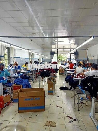 Xưởng may cần tuyển 20 công nhân may