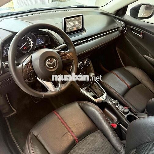 Bán Mazda Mazda 2 Sx: 2018 Trắng còn rất mới