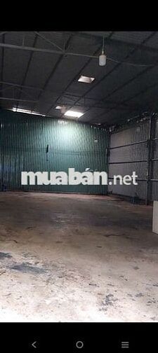 nhà xưởng Bình chuẩn có ba pha đường xe tải 3 tấn rưỡi