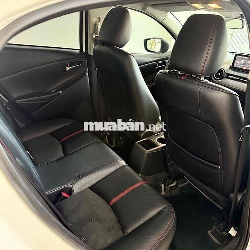 Bán Mazda Mazda 2 Sx: 2018 Trắng còn rất mới