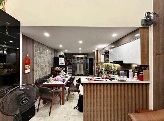 Cần bán gấp nhà 52m2 đường Lê Đức Thọ giá 3 TỶ 490 tr - SHR 
