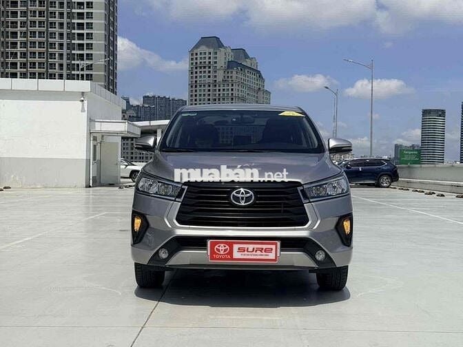 Toyota Innova 2.0E 2022 74.000km Bạc