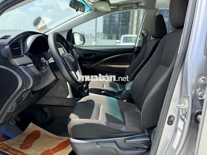 Toyota Innova 2.0E 2022 74.000km Bạc
