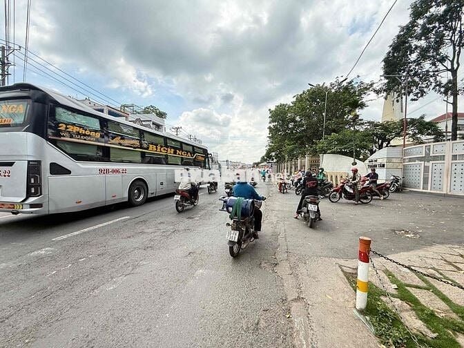 bán đất chính chủ hh2% nhờ 500ae bán giúp