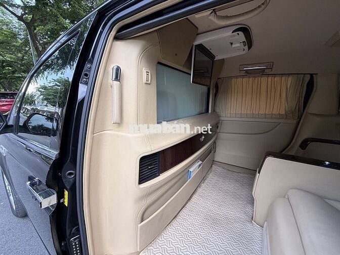 Luxgen 7 CEO RoyalLounge 2012 2.2L Tubo Đen