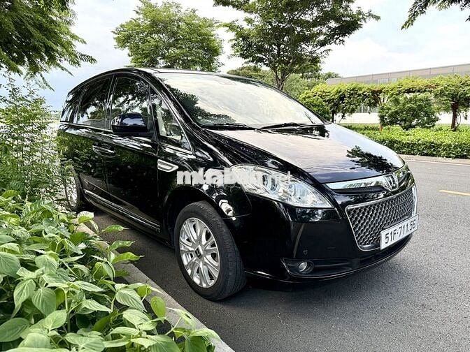 Luxgen 7 CEO RoyalLounge 2012 2.2L Tubo Đen