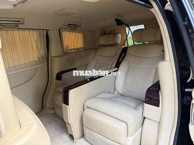 Luxgen 7 CEO RoyalLounge 2012 2.2L Tubo Đen