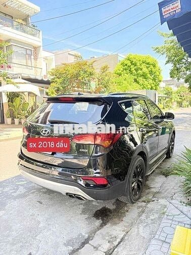 Hyundai SantaFe 2018 Dầu Đen 7 chỗ