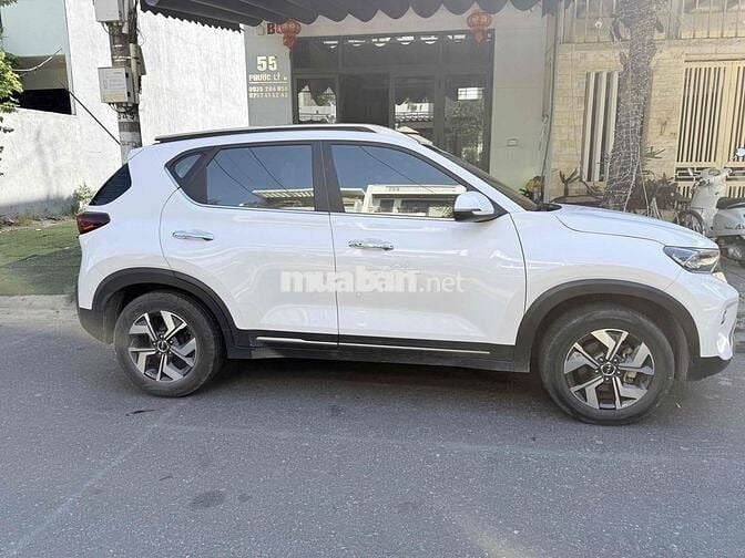 Kia Sonet Luxury 2023 Trắng