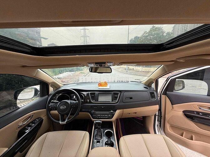 Kia Sedona 2019 Dầu 17 vạn km Trắng