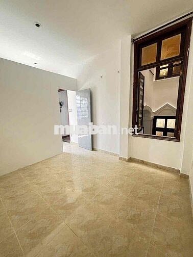 2PN GIÁ RẺ GẦN VLU-IUH GIÁP BÌNH THẠNH-TRỤC PHẠM VĂN ĐỒNG