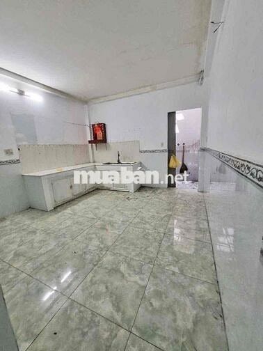 Nhà Ôtô Ngủ Trong 4x18m 1Lầu (3PN 2WC) Hẻm 8m. 1/ LÊ VĂN QUỚI