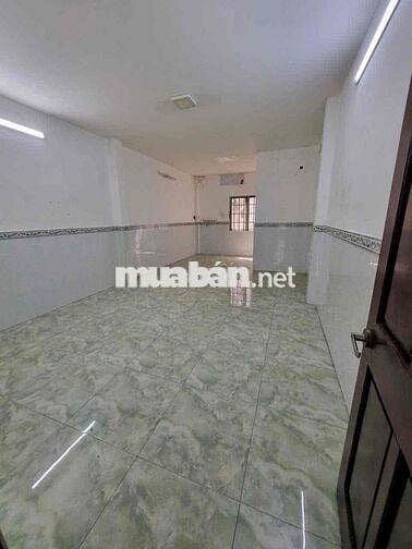 Nhà Ôtô Ngủ Trong 4x18m 1Lầu (3PN 2WC) Hẻm 8m. 1/ LÊ VĂN QUỚI