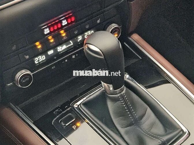 Mazda CX8 Premium 2026, lướt 2.000km, tk 150tr.