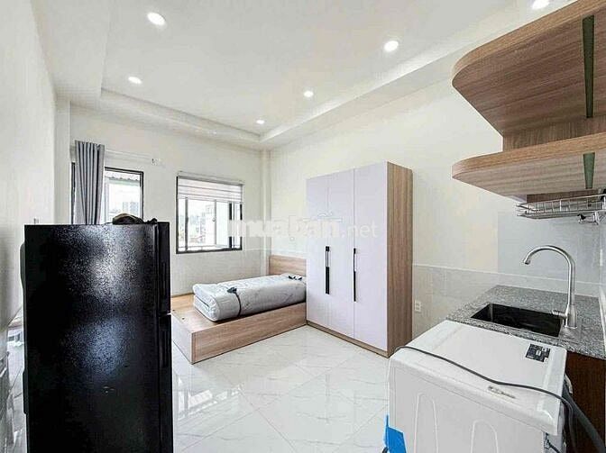 Cho thuê căn hộ 40m2 ban công rộng full nội thất cao cấp ngay Quận 10