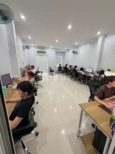 Cần bán nhà đường Nguyễn Thông gần cầu Rồng cách sông Hàn 50m