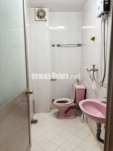 CHO THUÊ PHÒNG BAN CÔNG FULL NỘI THẤT DẠNG STUDIO, NGAY CV DẠ NAM