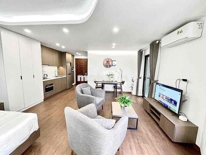 CHO THUÊ CĂN HỘ DV SIÊU ĐẸP THOÁNG NGAY TRUNG TÂM QUẬN NHẤT