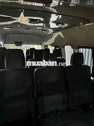 Nissan 16 chỗ 2015 Bạc Nhật Bản