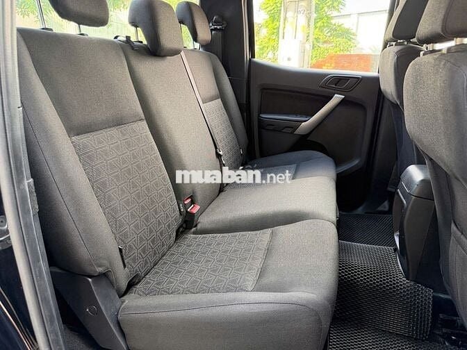 Ford Ranger XLS 2.2 4x2 AT 2022 Đen 62.000 km