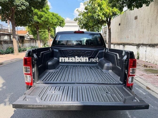 Ford Ranger XLS 2.2 4x2 AT 2022 Đen 62.000 km