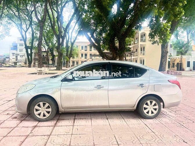 Nissan Sunny Bạc 157.411 km