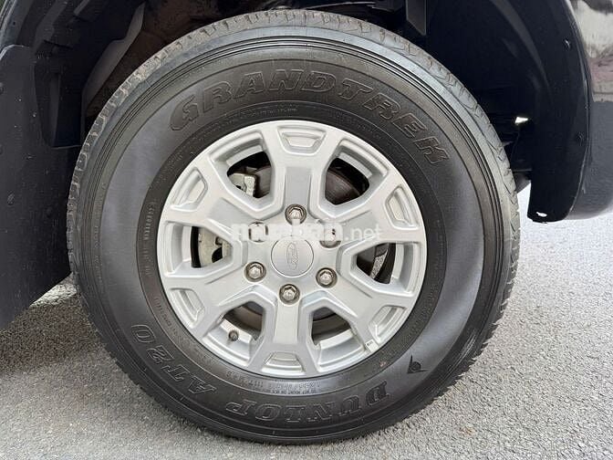 Ford Ranger XLS 2.2 4x2 AT 2022 Đen 62.000 km