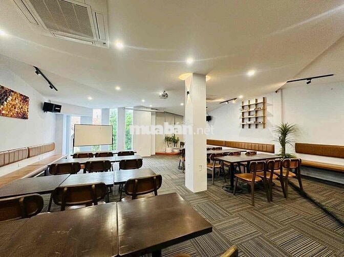 CHO THUÊ TÒA NHÀ MẶT TIỀN NGANG 10m2 TRẦN QUÝ KHOÁCH, QUẬN 1