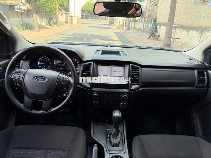 Ford Ranger XLS 2.2 4x2 AT 2022 Đen 62.000 km