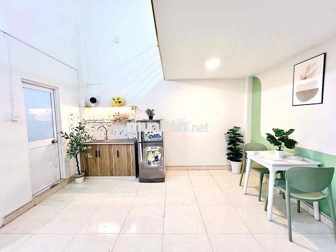CHO THUÊ PHÒNG FULL NỘI THẤT GÁC CAO 2m RỘNG CỰC KỲ NGAY TÊN LỬA