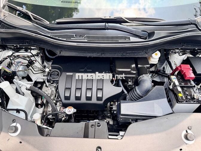 Xpander 1.5 Premium 2025 Trắng 26.000 km