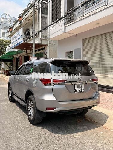 Toyota Fortuner 2.4G 2018 Xám Bạc Số tự động