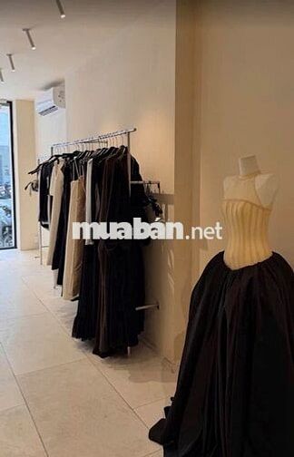 CHO THUÊ MẶT TIỀN LÊ THỊ RIÊNG QUẬN 1