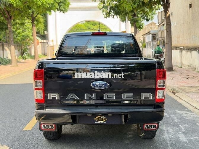 Ford Ranger XLS 2.2 4x2 AT 2022 Đen 62.000 km