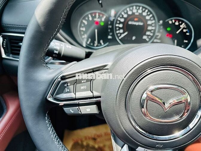Mazda CX-8 2.5 Premium 2026 2.000 km Nâu
