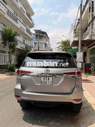 Toyota Fortuner 2.4G 2018 Xám Bạc Số tự động