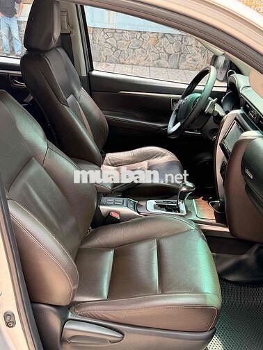 Toyota Fortuner 2.4G 2018 Xám Bạc Số tự động