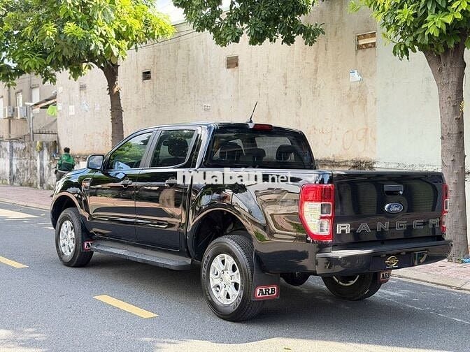 Ford Ranger XLS 2.2 4x2 AT 2022 Đen 62.000 km