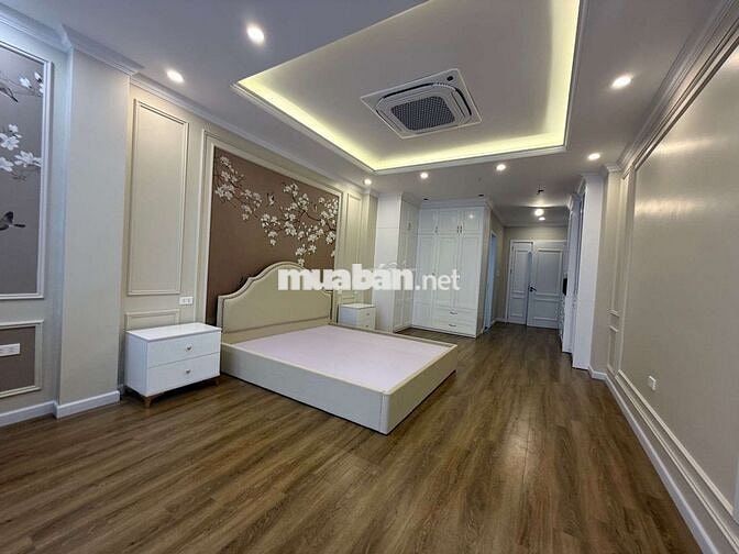 Nguyễn Văn Cừ - 8 Tầng Thang Máy - Gara 2 Ô Tô - Kinh Doanh  - 25 Tỷ