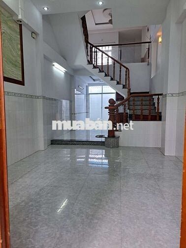 cho thuê nhà nguyên căn rộng rãi sạch sẽ 