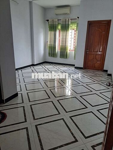 cho thuê nhà nguyên căn rộng rãi sạch sẽ 