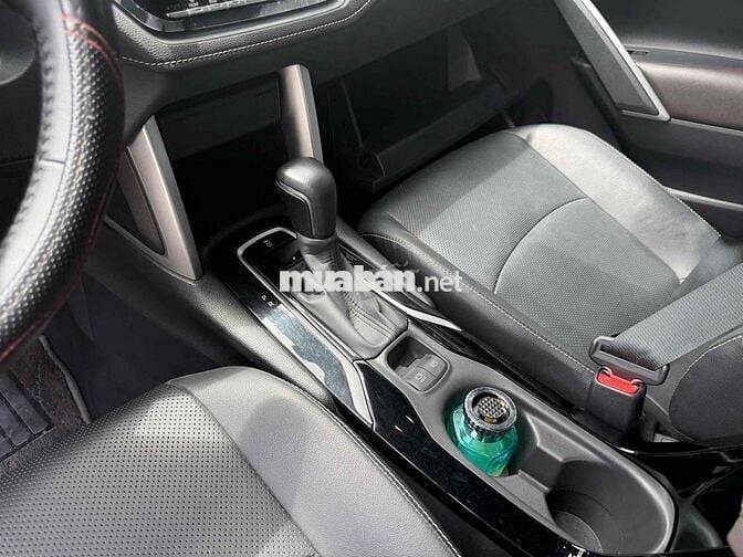 Toyota Cross 1.8V 2024 Vô cấp CVT Đen Một Chủ