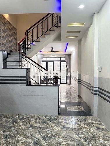 Cho thuê nhà khu đồng bộ Lê Đức Thọ P6, 4x16m, 4 tấm giá 16tr còn bớt