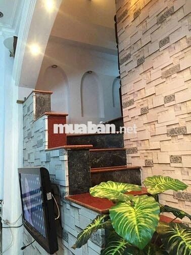 CHO THUÊ NHÀ QUANG TRUNG GÒ VẤP- 4 TÂNG-GIÁ 11.5 TRIỆU/THÁNG.