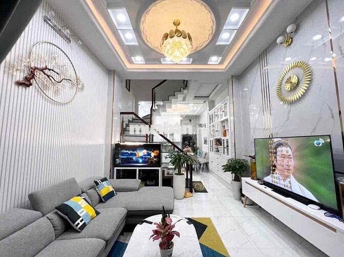 - CHO THUÊ NHÀ NGUYÊN CĂN, THÍCH HỢP CHO HỘ GĐ ĐÔNG NGƯỜI