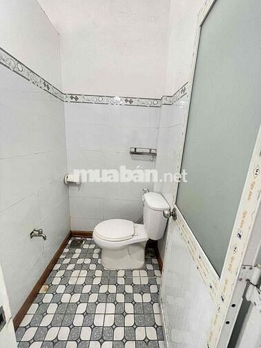 Nhà trệt lầu 5x8m 02phòng 2wc hẻm Nguyễn Thông gần Sân VĐ QK9