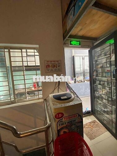 Cho thuê phòng ban công, máy lạnh, đủ tiện nghi ở Lê Văn Thọ