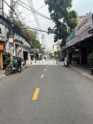 Cho thuê nguyên căn diện tích rộng
