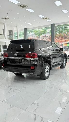 Bán Land Cruiser 4.6 V8 sản xuất 2020. xuất hoá đơn VAT.