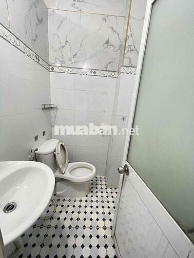 Nhà trệt lầu 5x8m 02phòng 2wc hẻm Nguyễn Thông gần Sân VĐ QK9